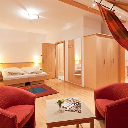 Weingut Und Gaestehaus Berger Gedersdorf Экстерьер фото